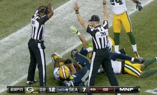 Video: Green Bay Packers SCREWED By NFL Replacement Ref In Loss To Seahawks