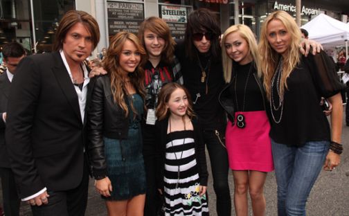 Billy Ray Cyrus Reveals He’s Trying To “Mend” His Family