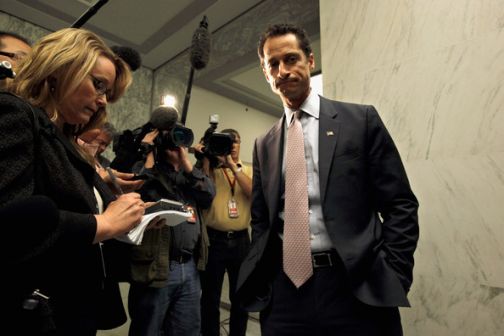 Nasty Old Men: Rep. Anthony Weiner Finally Admits To “Penis Pic” & Says He Won’t Resign