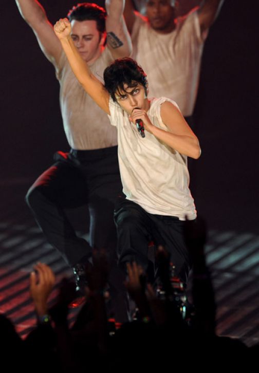 Video: Lady Gaga Performs “You & I” During 2011 VMA’s