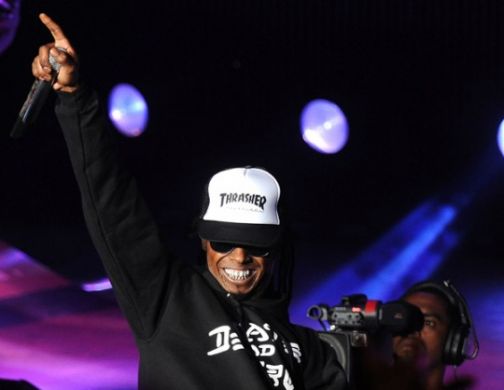 Lil Wayne Nearly Sells 1 Million In The First Week?