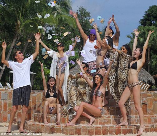 Pure F*ckery: Kardashian Clan Cover B.I.G.Video