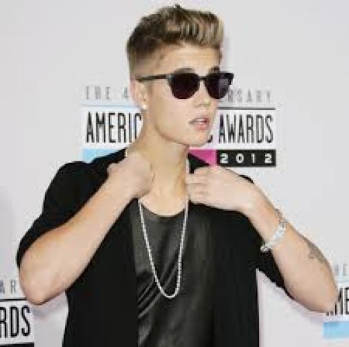 Video: What To Know What Justin Bieber Does When He Cant Find A Restroom??